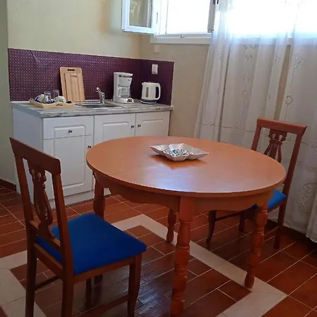 Loukas Kontos Traditional House Tatil Evi Emporio (Santorini)