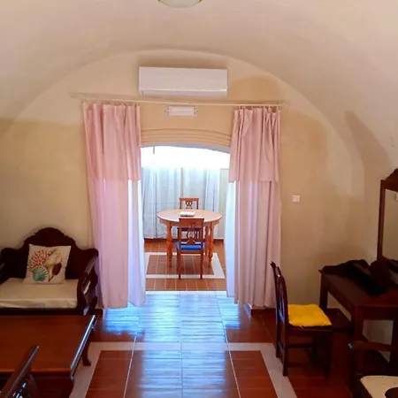 Semesterbostad Loukas Kontos Traditional House