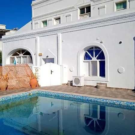 Loukas Kontos Traditional House Feriehus Emporio (Santorini)