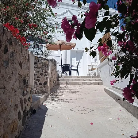 Loukas Kontos Traditional House * Εμπορειό