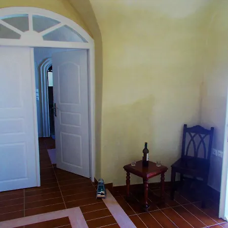 Loukas Kontos Traditional House
