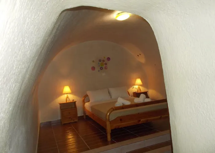 Loukas Kontos Traditional House