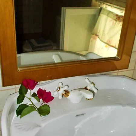 Loukas Kontos Traditional House