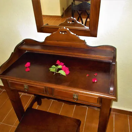 Loukas Kontos Traditional House Casa de Férias Emporio (Santorini)