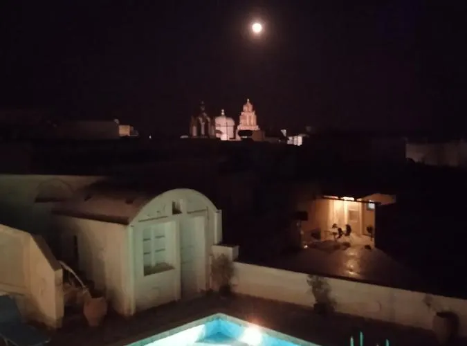 Loukas Kontos Traditional House