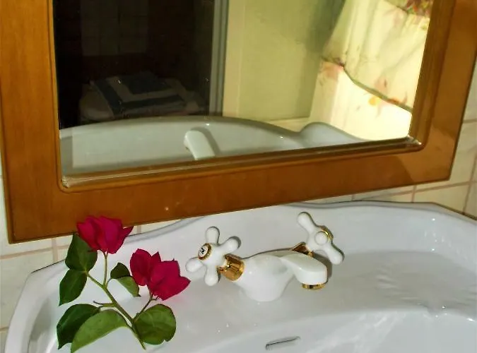 Loukas Kontos Traditional House