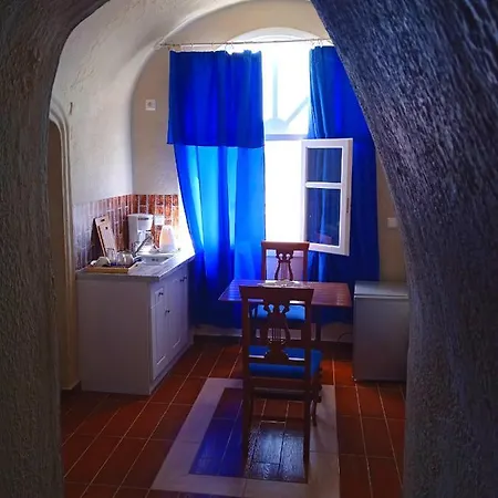 Loukas Kontos Traditional House