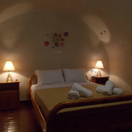 Loukas Kontos Traditional House *