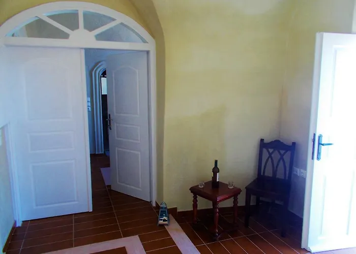 Loukas Kontos Traditional House