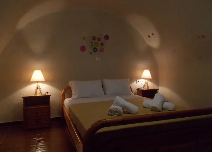 Loukas Kontos Traditional House *